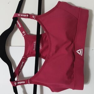 Reebok Spell Out Strap Sport Bra